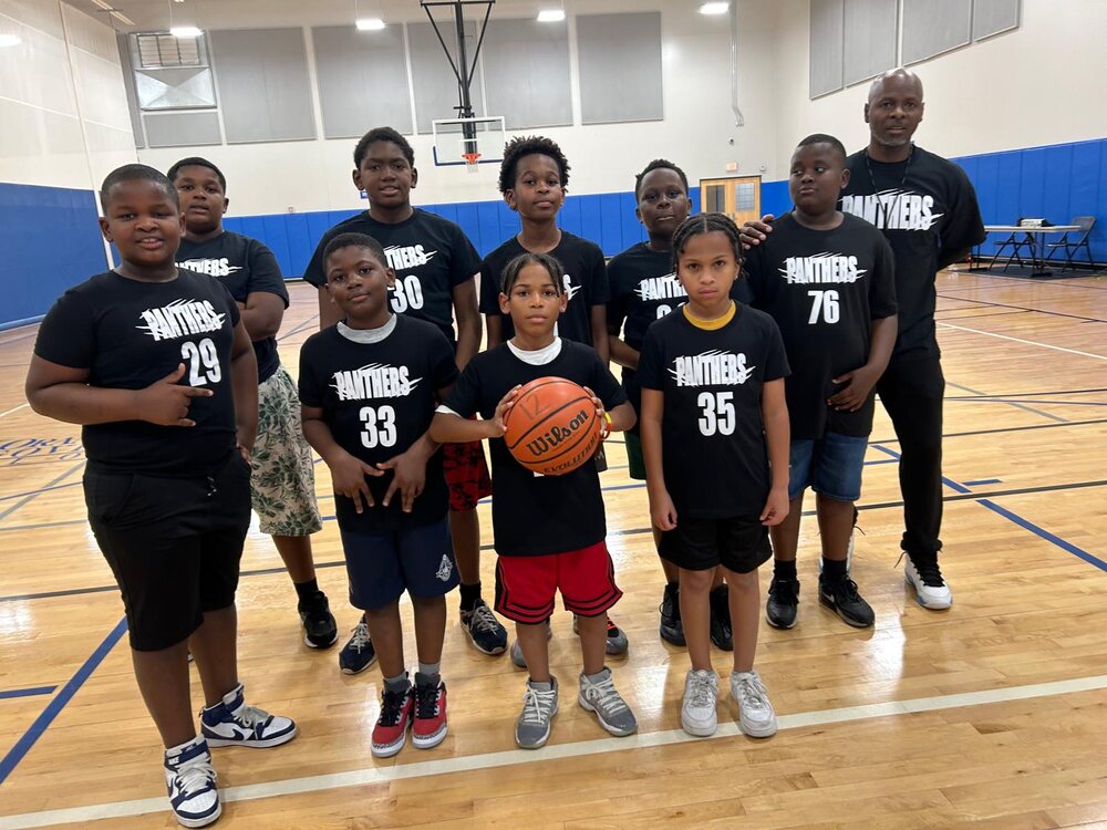 The girls basketball team, 2025